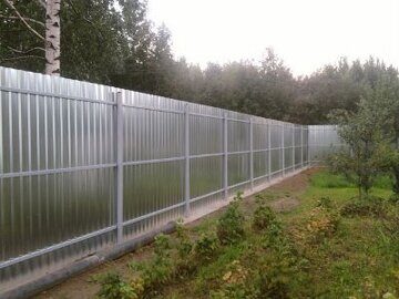 ograda-iz-profnastila